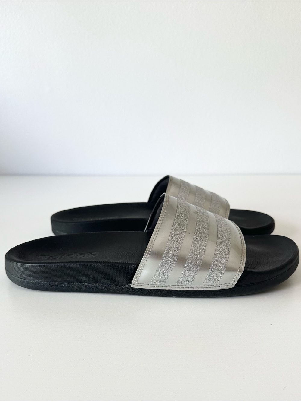 Adidas Adilette Comfort Slides Metallic Silver Glitter 3-Stripe Black Women's 9